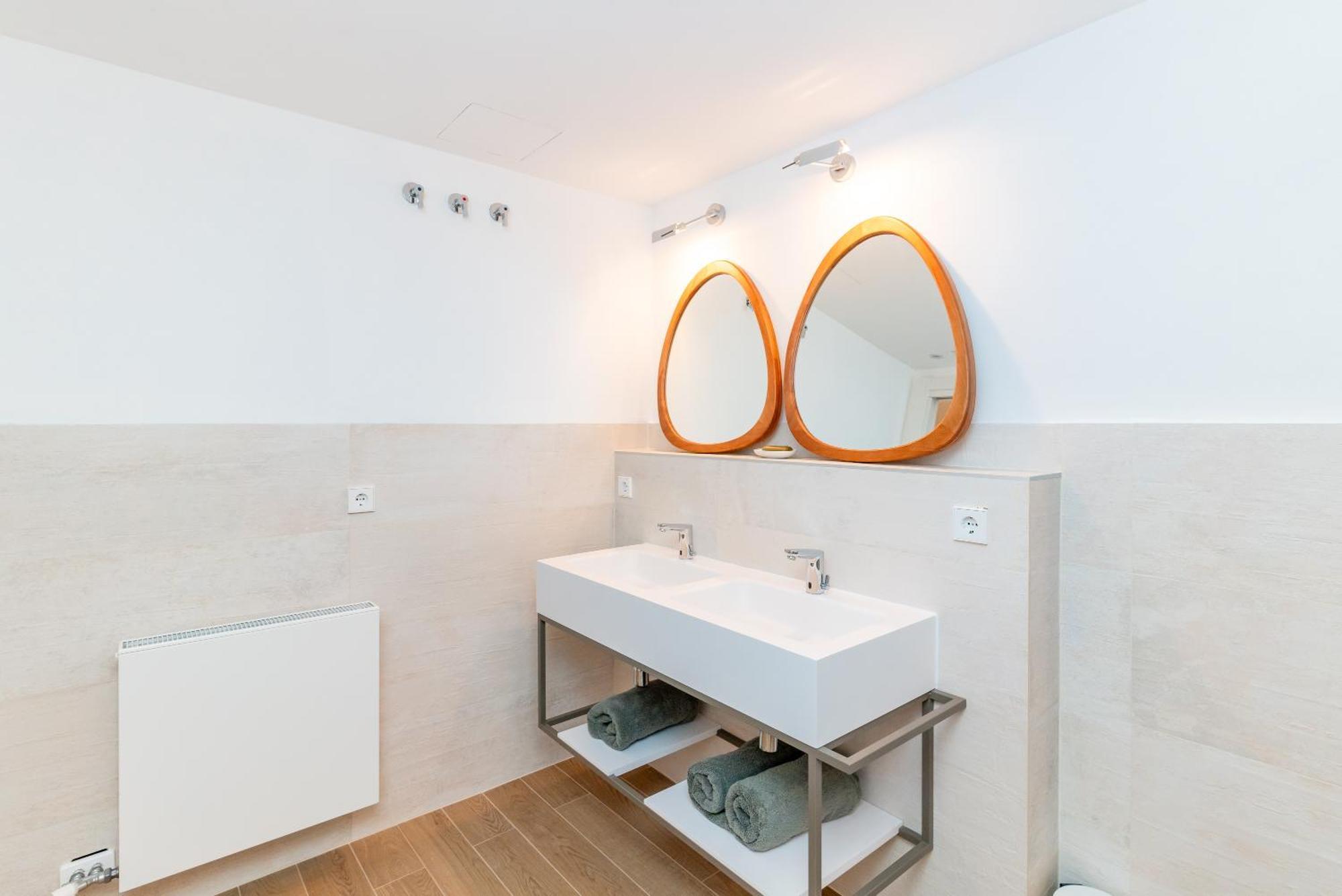 La Terraza - Grosszuegiges Appartment In Katalanischer Masia Sant Iscle De Vallalta 외부 사진