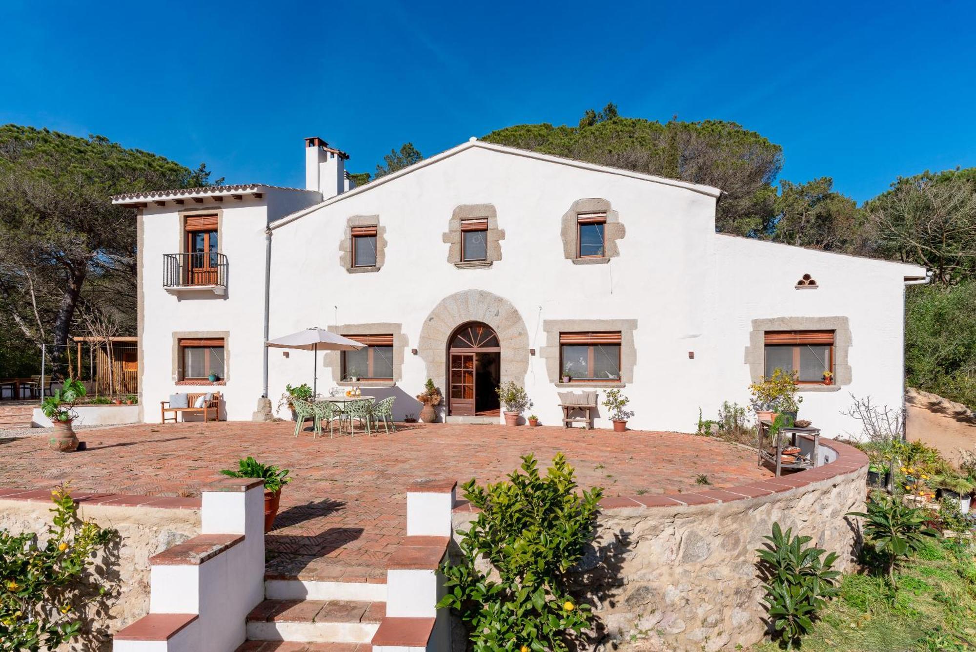 La Terraza - Grosszuegiges Appartment In Katalanischer Masia Sant Iscle De Vallalta 외부 사진