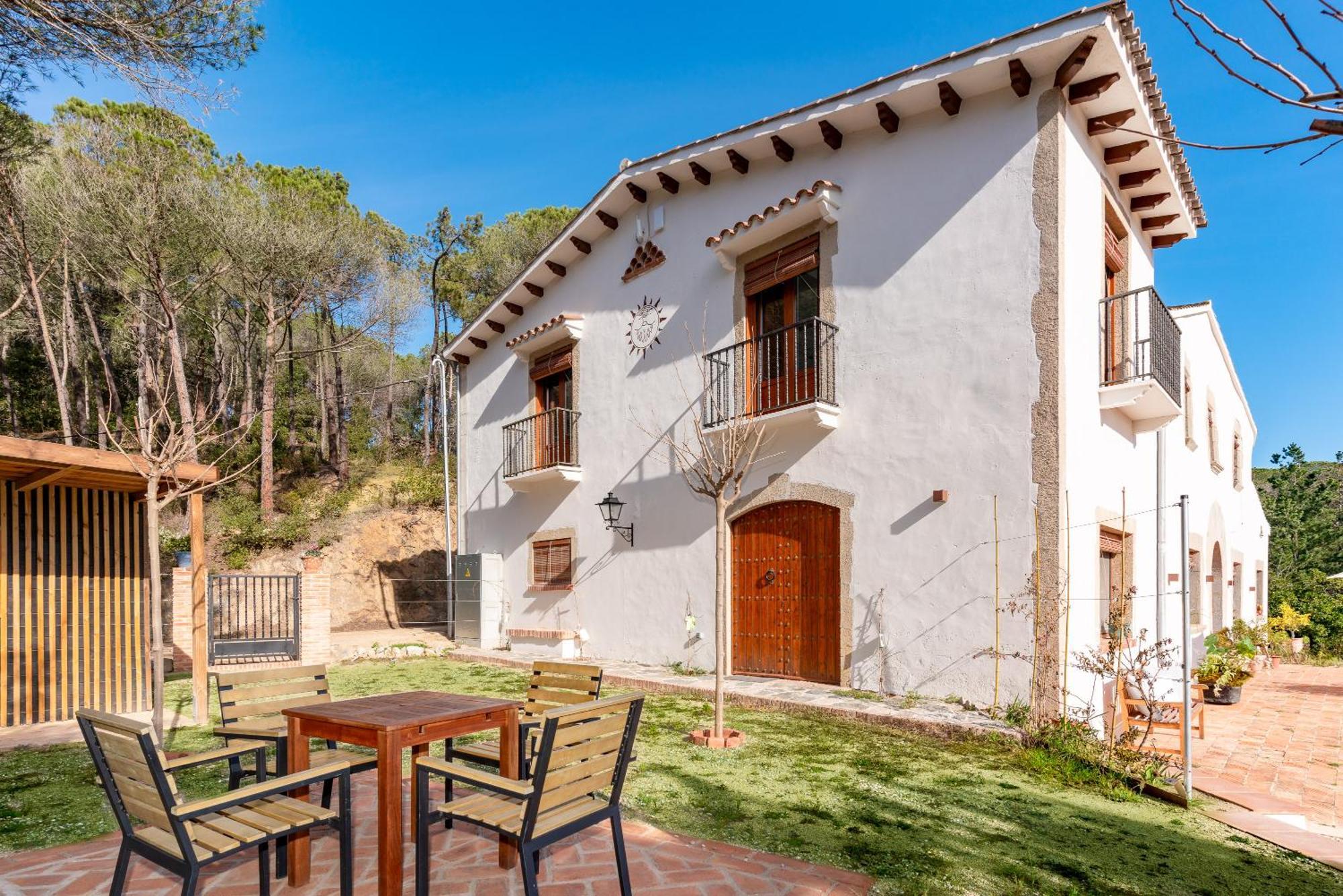 La Terraza - Grosszuegiges Appartment In Katalanischer Masia Sant Iscle De Vallalta 외부 사진