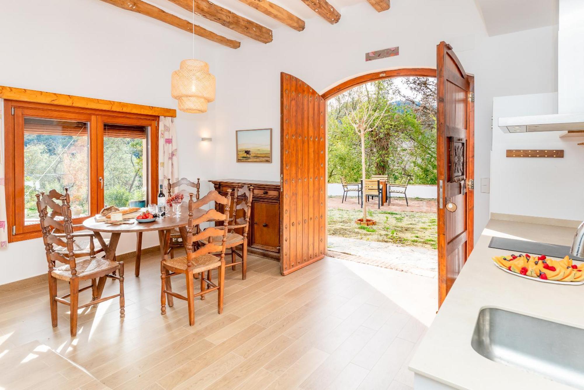 La Terraza - Grosszuegiges Appartment In Katalanischer Masia Sant Iscle De Vallalta 외부 사진